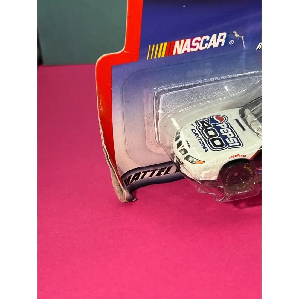 Hot Wheels DieCast Nascar Vtg 90's Pepsi 400 Circa 1999 #44 Kyle Petty Pontiac